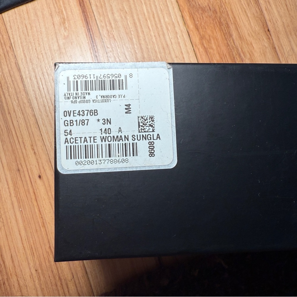 VERSACE Cat Eye VE4376B Sunglasses with Box and Case - Picture 11 of 12
